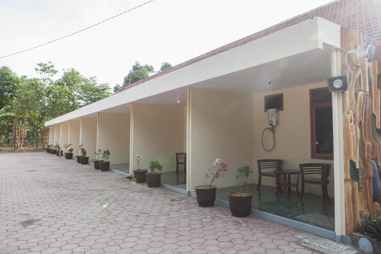 Reddoorz Near Baluran National Park Hotel Pandean Exterior photo