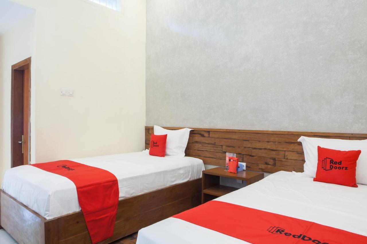 Reddoorz Near Baluran National Park Hotel Pandean Exterior photo